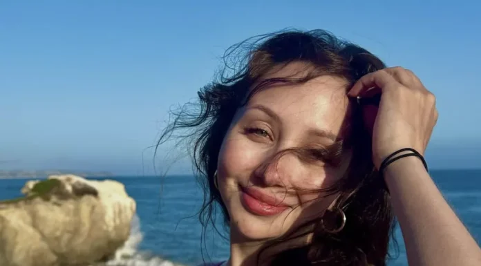 Figure skater Elizaveta Tuktamysheva showed off her figure in a revealing bikini