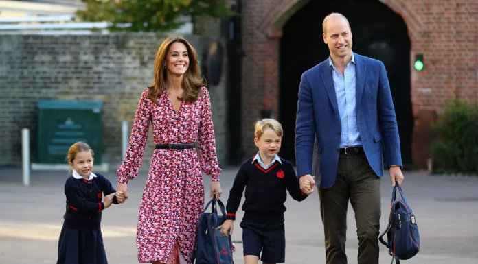 What Mom Should Wear on September 1st – Kate Middleton Shows