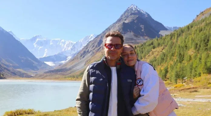Pavel Derevyanko and his wife Zoya Futs took part in the cleanup of Mount Belukha in Altai