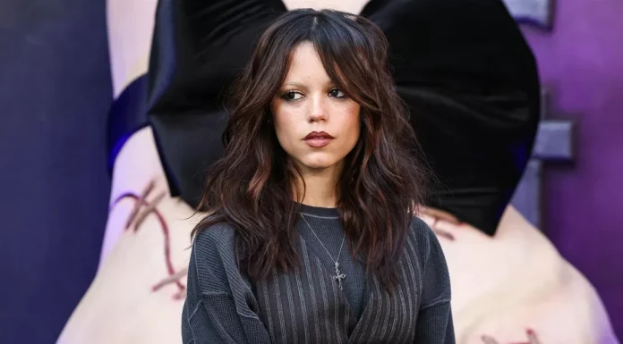 Jenna Ortega has been criticized for her disrespectful behavior toward her Wednesday co-stars.