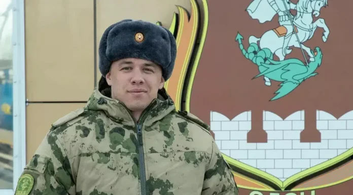 Rapper Macan has begun his military service.