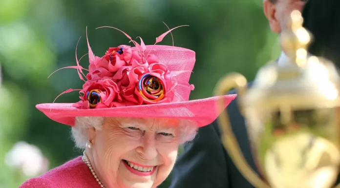 10 Queen Elizabeth II Quotes That Made History