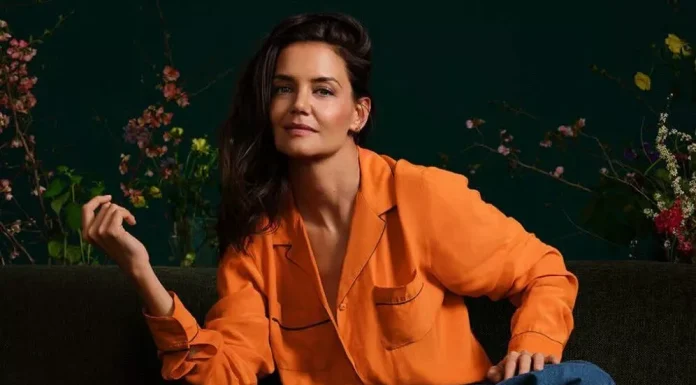 What Katie Holmes Looked Like as a Child – A Rare Photo from the Star’s Family Album