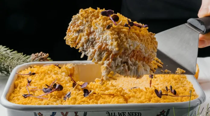 New Year is approaching: gift baskets and ready-made feasts from restaurants