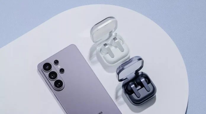 Smartphones with Intelligent Assistants and More: A Tech News Digest