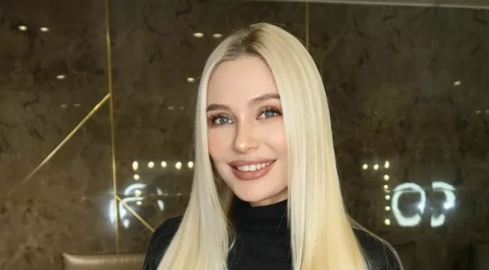 Natalia Rudova showed off her weight loss results in a photo shoot in a top and shorts.