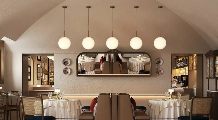 Parisian art of living – on the banks of the Neva