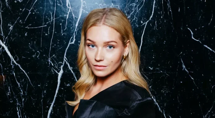 Doctor, journalist, anti-aircraft gunner: 7 memorable roles of Kristina Asmus