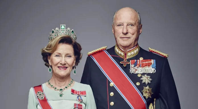 Queen Sonja of Norway has been hospitalized.