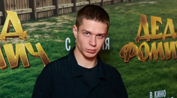 Dobrynin, Kalyuzhny, Merzlikin, and others: the premiere of the comedy “Ded Fomich” – with commentary from the stars