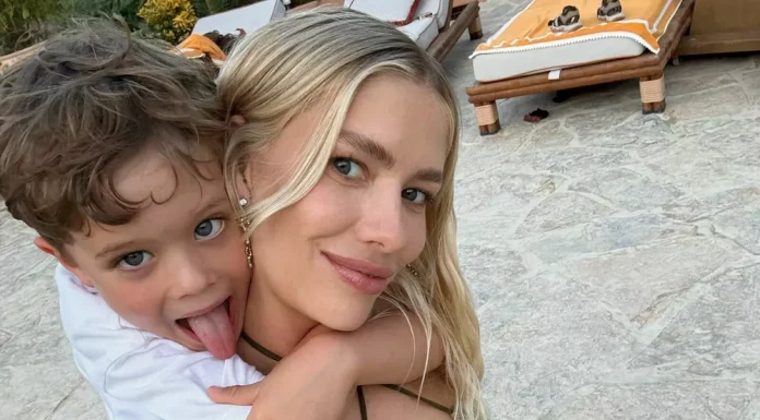 Noisy happiness: Elena Perminova shared atmospheric photos of her family vacation in Bodrum.