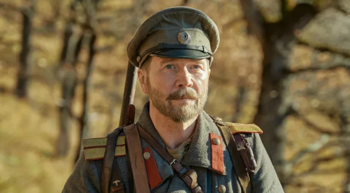 Yevgeny Mironov presented “Arsenyev” in Vladivostok